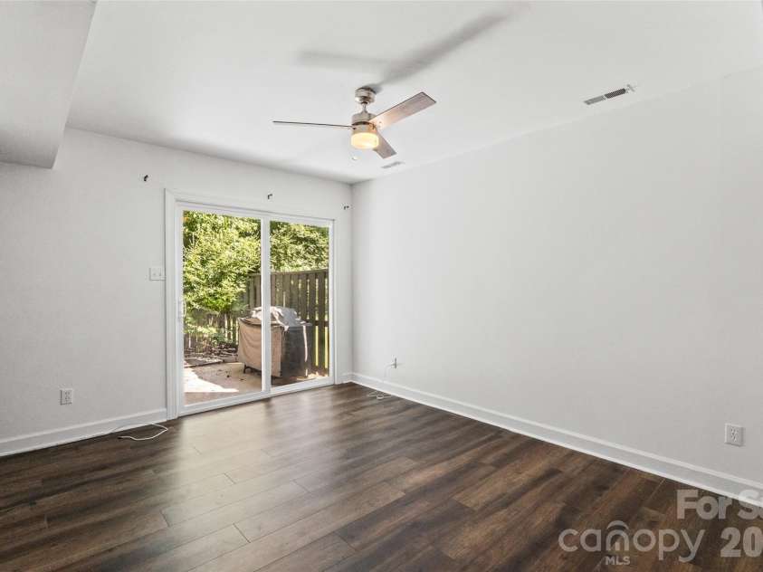 6100 Honeysuckle Lane, Charlotte, NC 28212.  MLS# CAR4402268, YatesRealty ID 36386. 