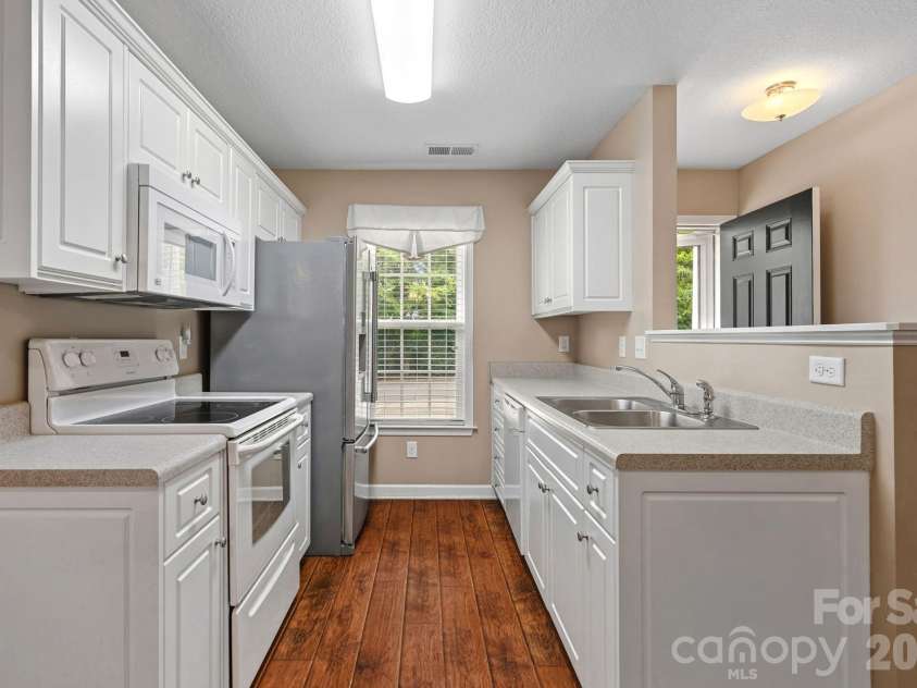 2933 Trimble Circle, Concord, NC 28027.  MLS# CAR4398510, YatesRealty ID 36387. 