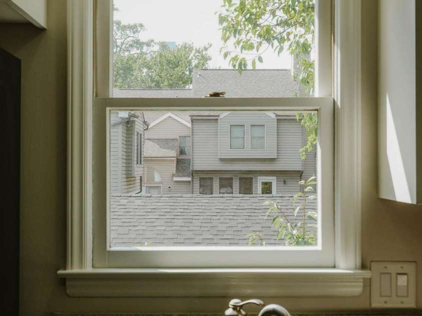 815 Lexington Avenue, Charlotte, NC 28203.  MLS# CAR4399546, YatesRealty ID 36388. 