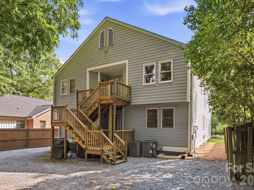 815 Lexington Avenue, Charlotte, NC 28203.  MLS# CAR4399546, YatesRealty ID 36388. 