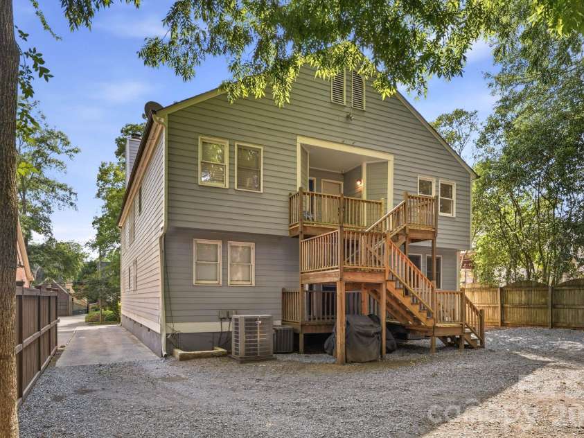 815 Lexington Avenue, Charlotte, NC 28203.  MLS# CAR4399546, YatesRealty ID 36388. 