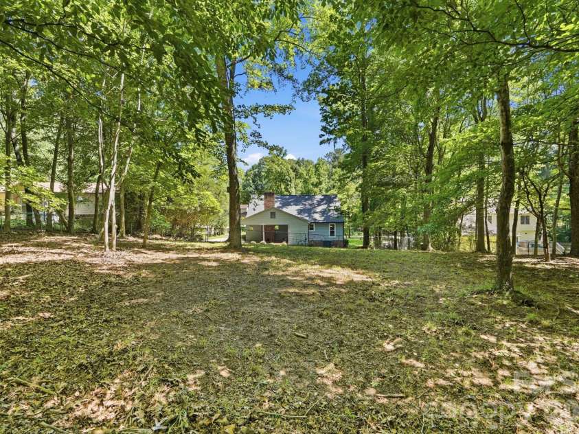 1927 Terra Lane, Lancaster, SC 29720.  MLS# CAR4379834, YatesRealty ID 36389. Spacious Lot