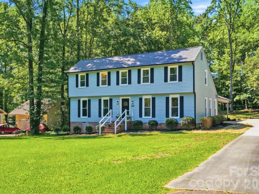 1927 Terra Lane, Lancaster, SC 29720.  MLS# CAR4379834, YatesRealty ID 36389. Welcome home!