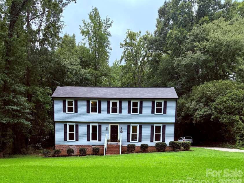 1927 Terra Lane, Lancaster, SC 29720.  MLS# CAR4379834, YatesRealty ID 36389. Welcome Home!