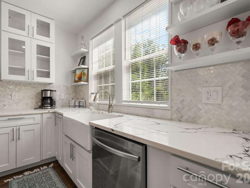 1407 Mimosa Lane, Lenoir, NC 28645.  MLS# CAR4405625, YatesRealty ID 3639. 