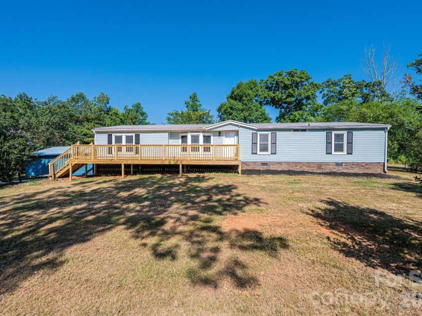 1143 Cheyenne Oaks Drive, Claremont, NC 28610.  MLS# CAR4398648, YatesRealty ID 36390. 