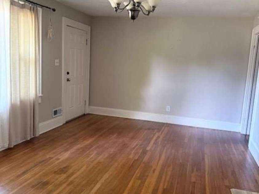 706 12th Avenue, Hickory, NC 28601.  MLS# CAR4401188, YatesRealty ID 36391. 