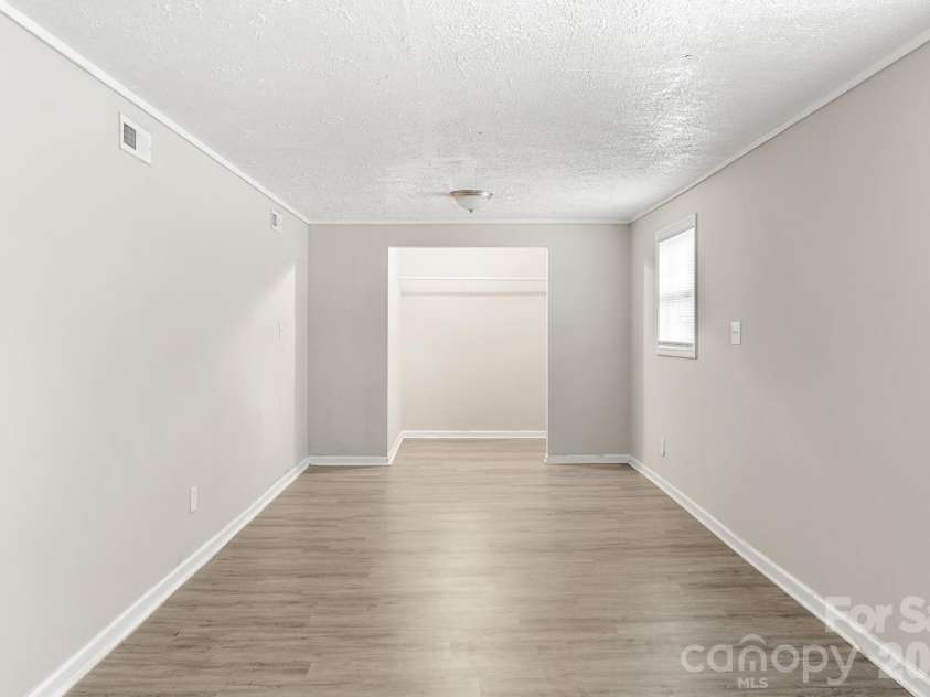 411 Thompson Street, Shelby, NC 28150.  MLS# CAR4402904, YatesRealty ID 36392. 