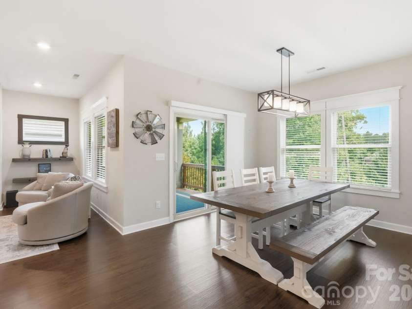 14419 Batteliere Drive, Charlotte, NC 28278.  MLS# CAR4400347, YatesRealty ID 36396. 