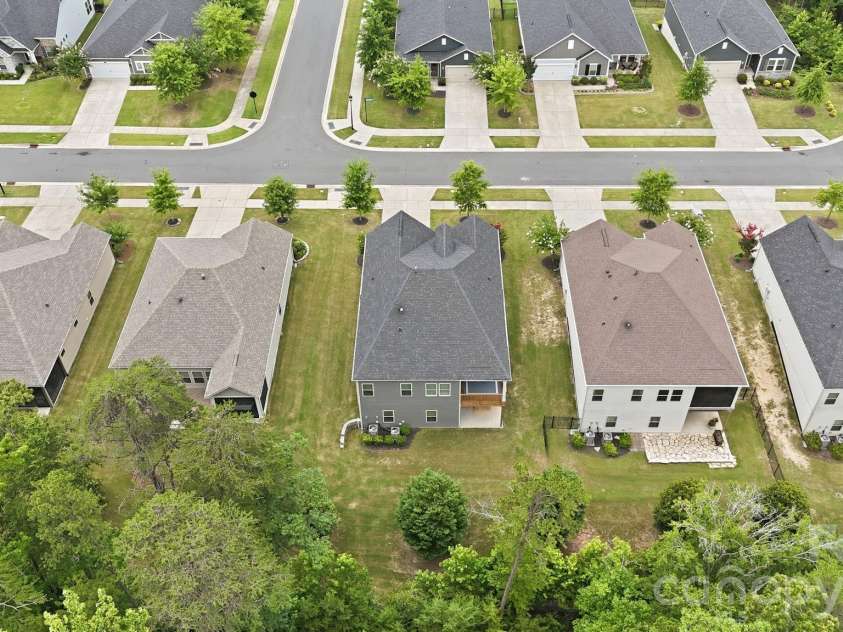 14419 Batteliere Drive, Charlotte, NC 28278.  MLS# CAR4400347, YatesRealty ID 36396. 