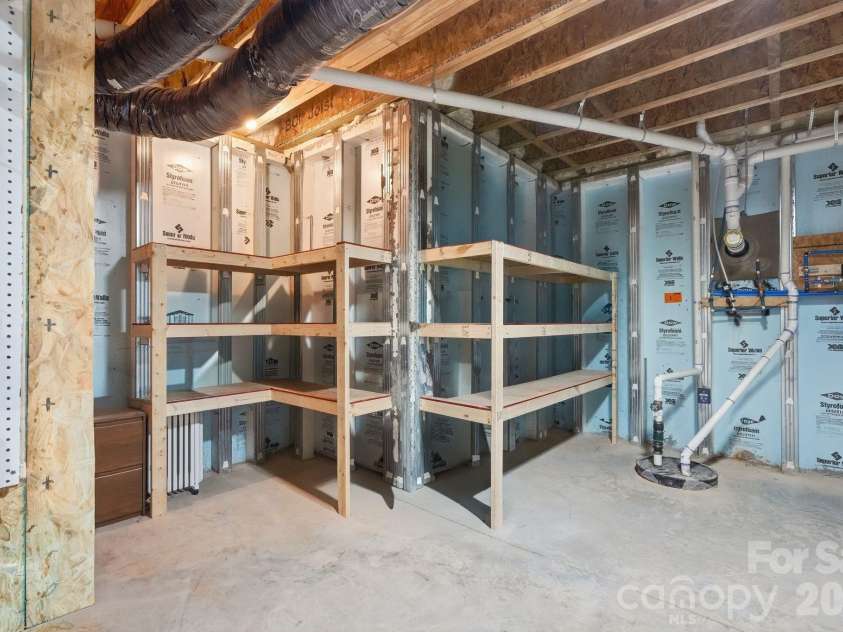 14419 Batteliere Drive, Charlotte, NC 28278.  MLS# CAR4400347, YatesRealty ID 36396. Storage Area (1)