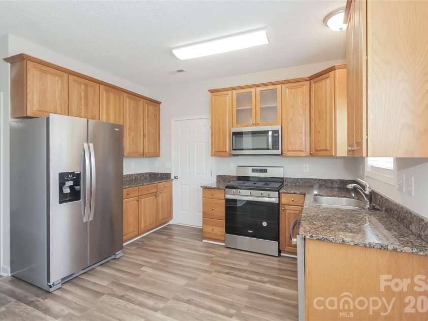 104 Lenox Lane, Monroe, NC 28110.  MLS# CAR4402867, YatesRealty ID 36397. 