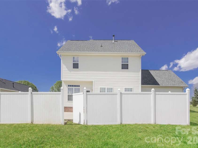 104 Lenox Lane, Monroe, NC 28110.  MLS# CAR4402867, YatesRealty ID 36397. 