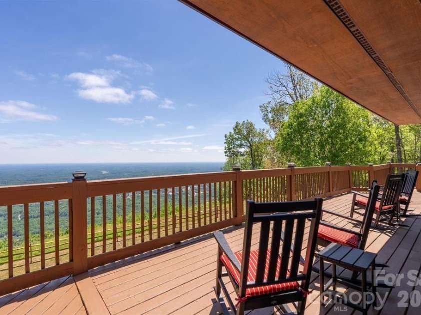 240 Morning Ride Drive, Columbus, NC 28722.  MLS# CAR4377490, YatesRealty ID 36398. 
