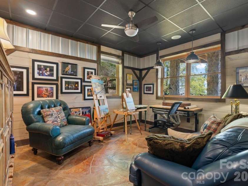 240 Morning Ride Drive, Columbus, NC 28722.  MLS# CAR4377490, YatesRealty ID 36398. 