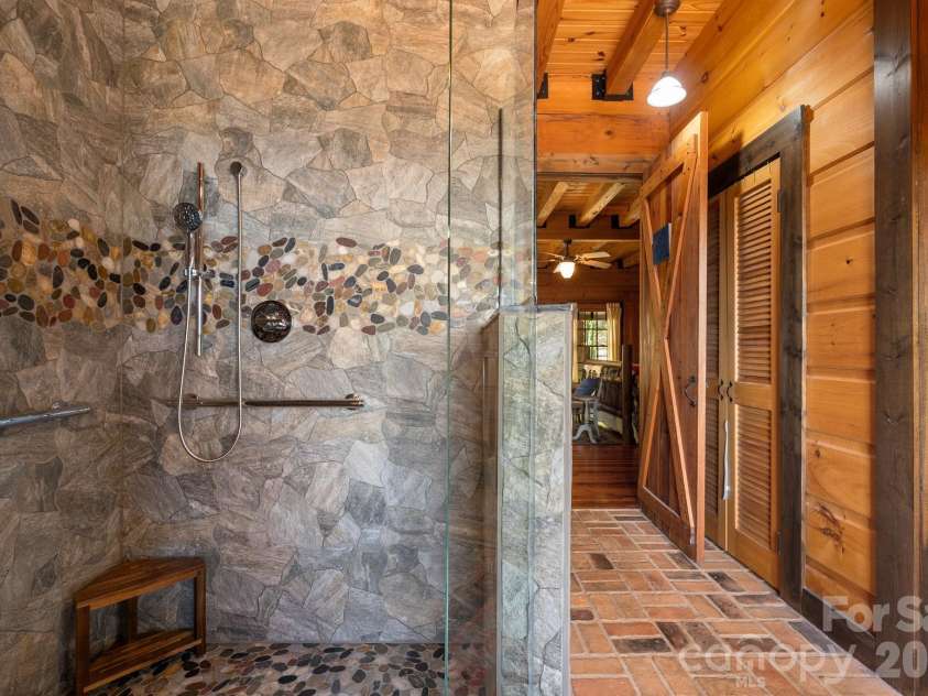 240 Morning Ride Drive, Columbus, NC 28722.  MLS# CAR4377490, YatesRealty ID 36398. 