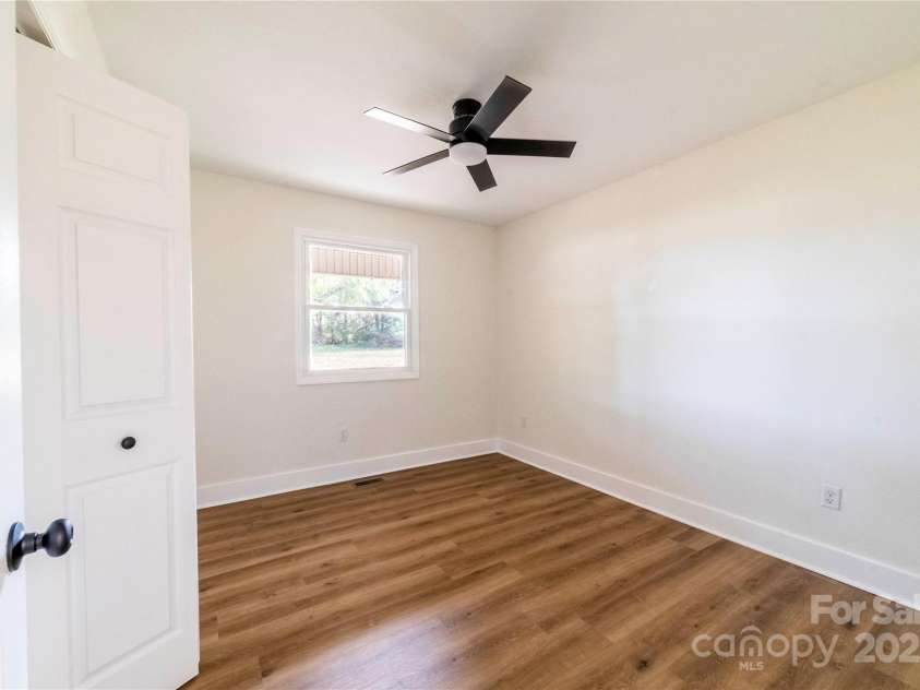 1210 29th Avenue Drive, Hickory, NC 28601.  MLS# CAR4312160, YatesRealty ID 364. Guest bedroom