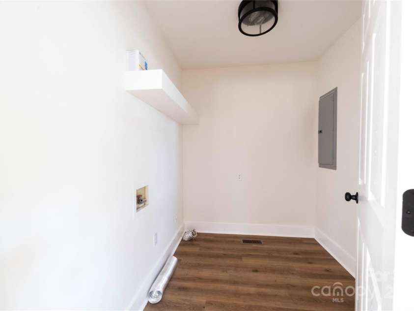 1210 29th Avenue Drive, Hickory, NC 28601.  MLS# CAR4312160, YatesRealty ID 364. Laundry room off of kitchen