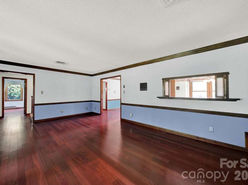 5913 Tom Query Road, Charlotte, NC 28213.  MLS# CAR4378237, YatesRealty ID 36400. 