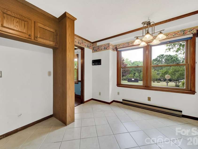 5913 Tom Query Road, Charlotte, NC 28213.  MLS# CAR4378237, YatesRealty ID 36400. 