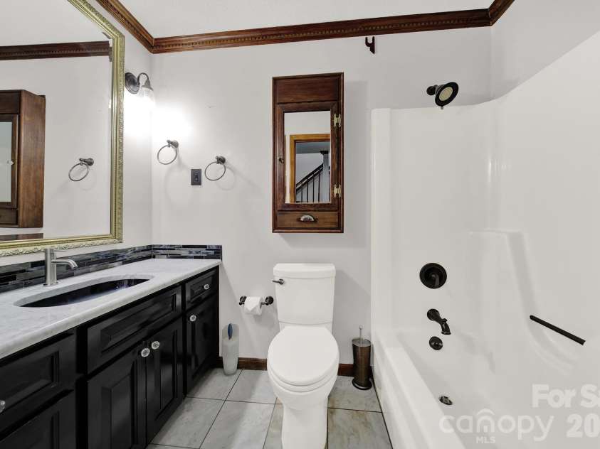 5913 Tom Query Road, Charlotte, NC 28213.  MLS# CAR4378237, YatesRealty ID 36400. 