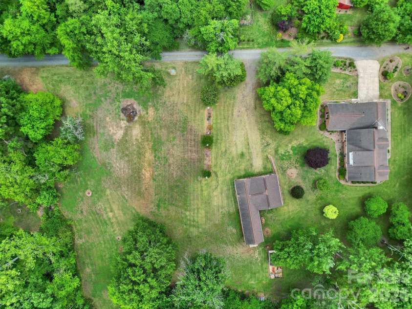 5913 Tom Query Road, Charlotte, NC 28213.  MLS# CAR4378237, YatesRealty ID 36400. 