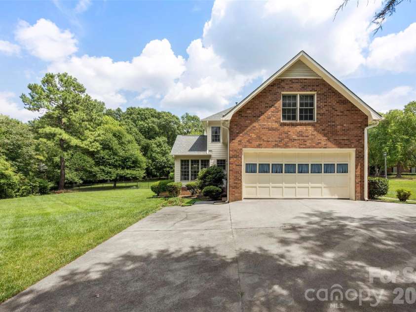 1568 Wheaton Way, Concord, NC 28027.  MLS# CAR4400678, YatesRealty ID 36402. 