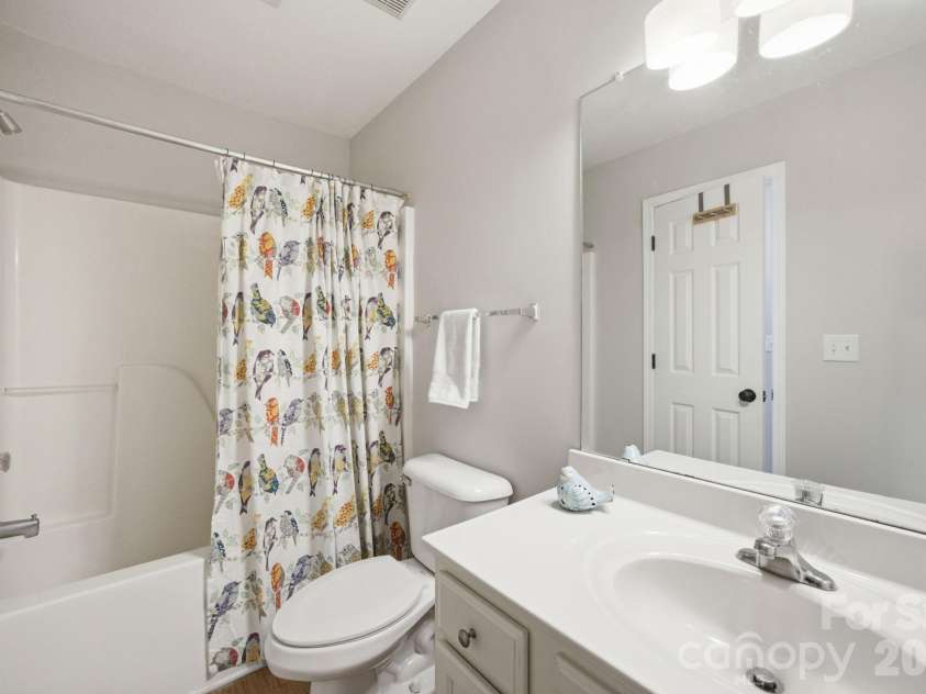 310 Gamesford Lane, Fort Mill, SC 29715.  MLS# CAR4397806, YatesRealty ID 36403. Full Bath