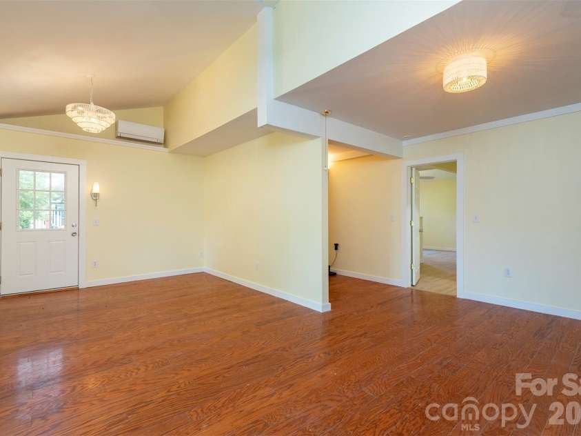 223 Davidson Road, Swannanoa, NC 28778.  MLS# CAR4400433, YatesRealty ID 36405. 