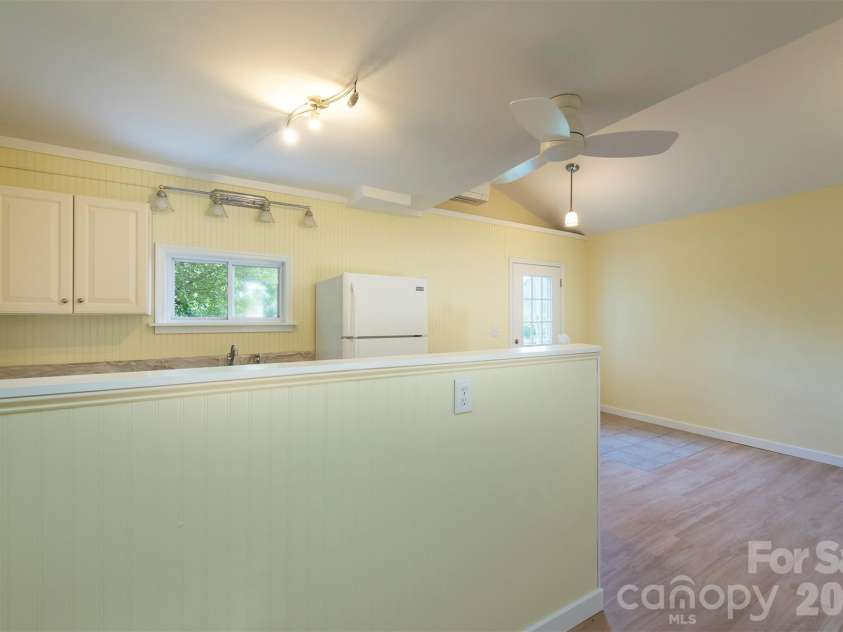 223 Davidson Road, Swannanoa, NC 28778.  MLS# CAR4400433, YatesRealty ID 36405. 