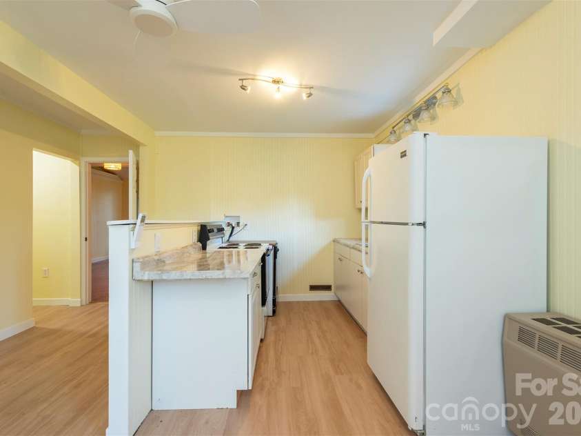 223 Davidson Road, Swannanoa, NC 28778.  MLS# CAR4400433, YatesRealty ID 36405. 