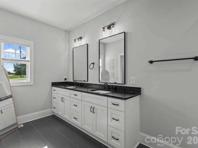 2616 Teague Street, Lincolnton, NC 28092.  MLS# CAR4393912, YatesRealty ID 36407. 