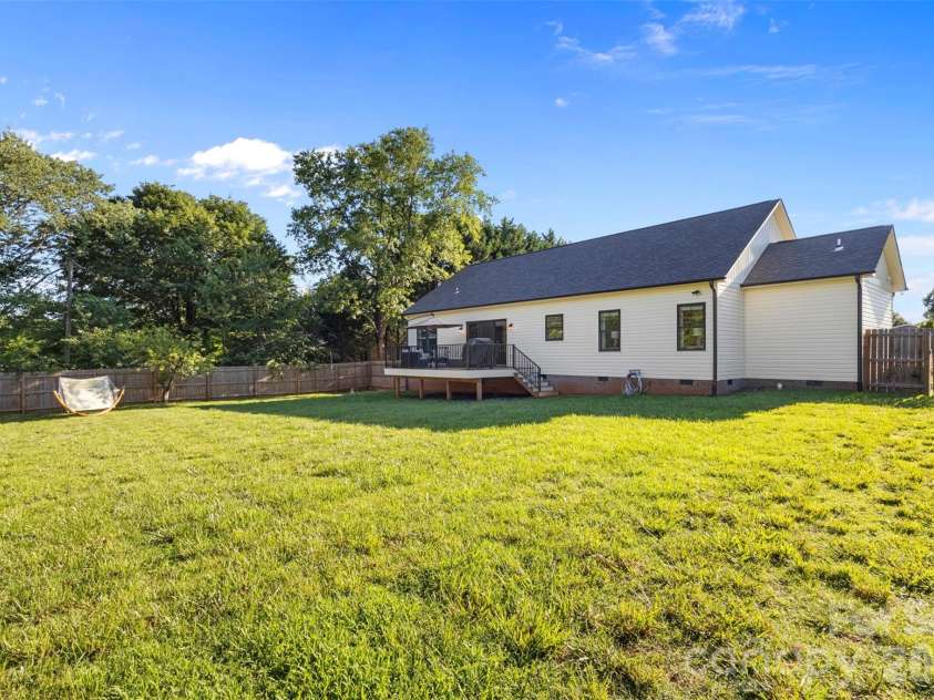 2616 Teague Street, Lincolnton, NC 28092.  MLS# CAR4393912, YatesRealty ID 36407. 