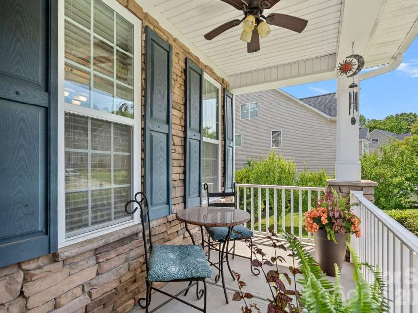 4012 Garden Oak Drive, Indian Trail, NC 28079.  MLS# CAR4398500, YatesRealty ID 36408. 