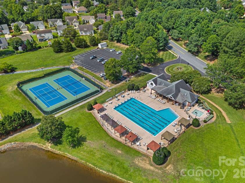 4012 Garden Oak Drive, Indian Trail, NC 28079.  MLS# CAR4398500, YatesRealty ID 36408. 