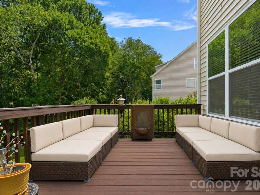 4012 Garden Oak Drive, Indian Trail, NC 28079.  MLS# CAR4398500, YatesRealty ID 36408. 