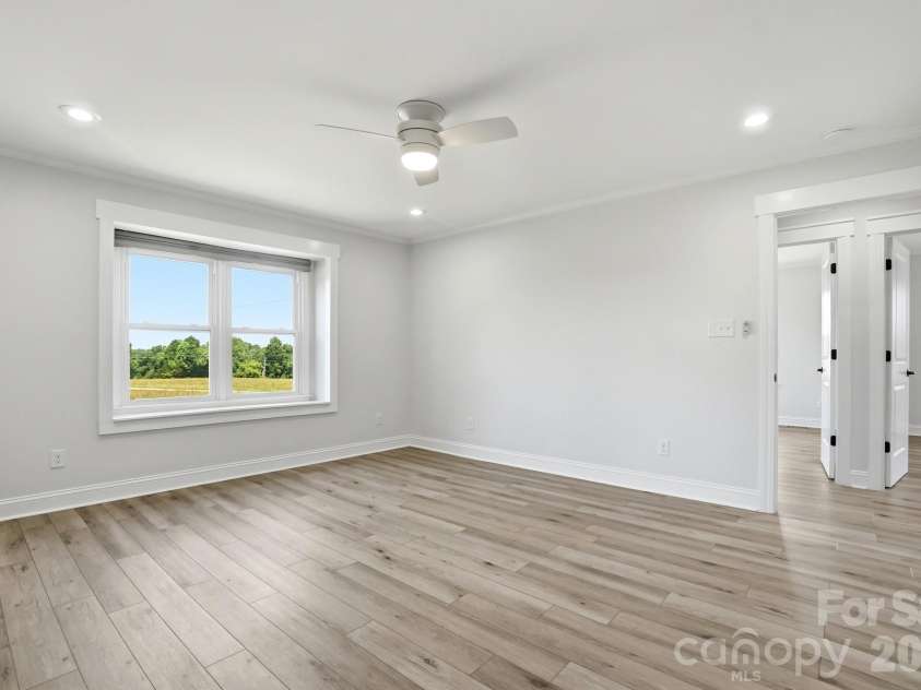 130 Watts Farm Lane, Mooresville, NC 28115.  MLS# CAR4392716, YatesRealty ID 36409. 