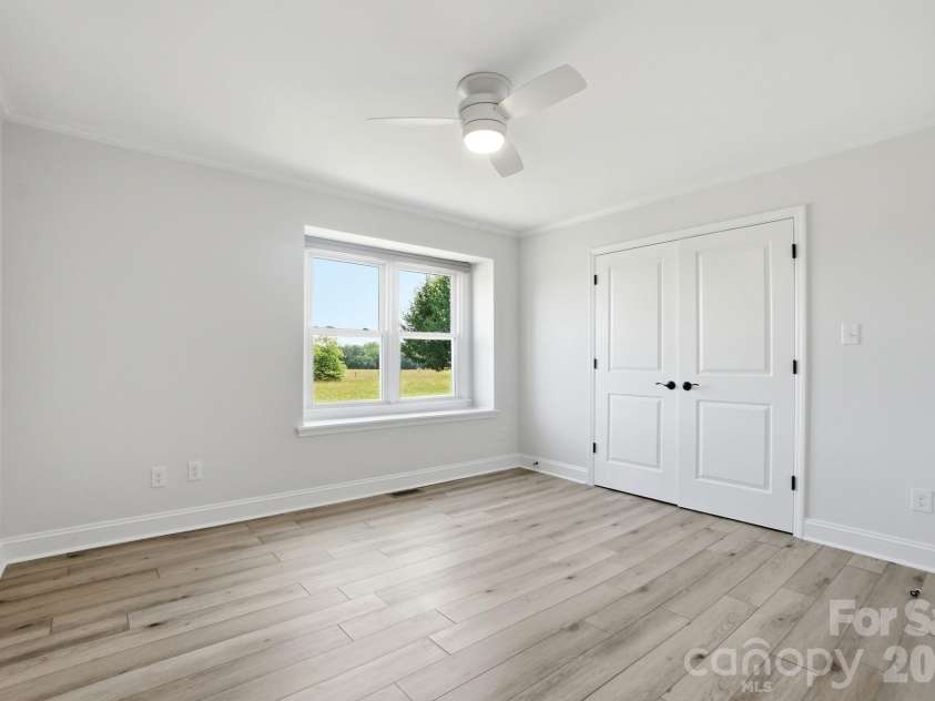 130 Watts Farm Lane, Mooresville, NC 28115.  MLS# CAR4392716, YatesRealty ID 36409. 