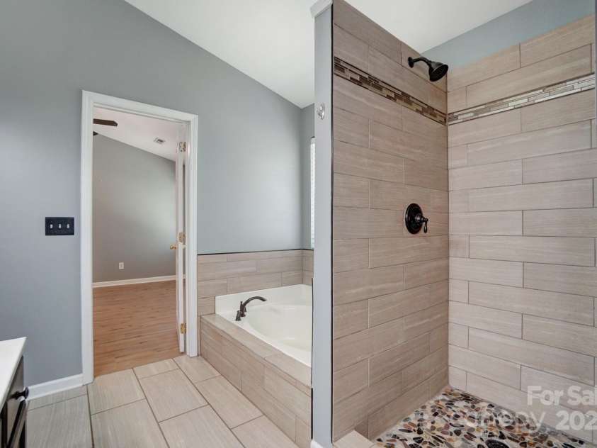 12700 Cedar Crossings Drive, Charlotte, NC 28273.  MLS# CAR4160503, YatesRealty ID 3641. 