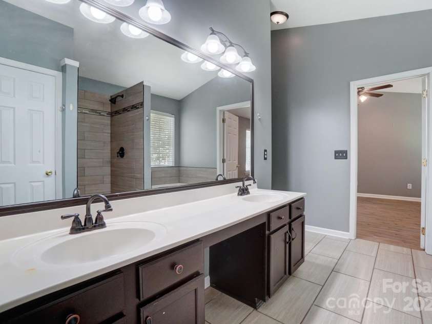 12700 Cedar Crossings Drive, Charlotte, NC 28273.  MLS# CAR4160503, YatesRealty ID 3641. 