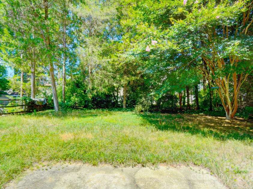 12700 Cedar Crossings Drive, Charlotte, NC 28273.  MLS# CAR4160503, YatesRealty ID 3641. 