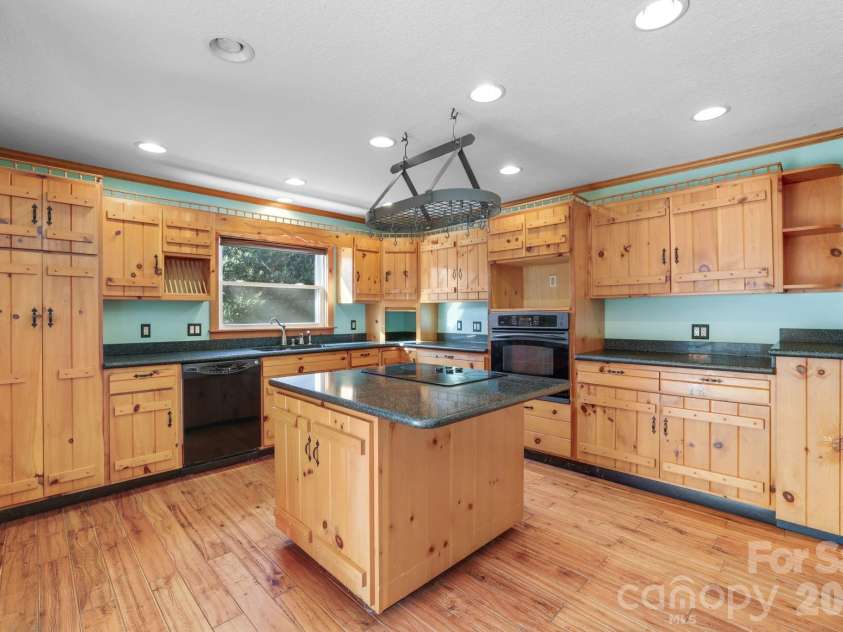 1644 West Deep Creek Road, Bryson City, NC 28713.  MLS# CAR4047288, YatesRealty ID 3641. 