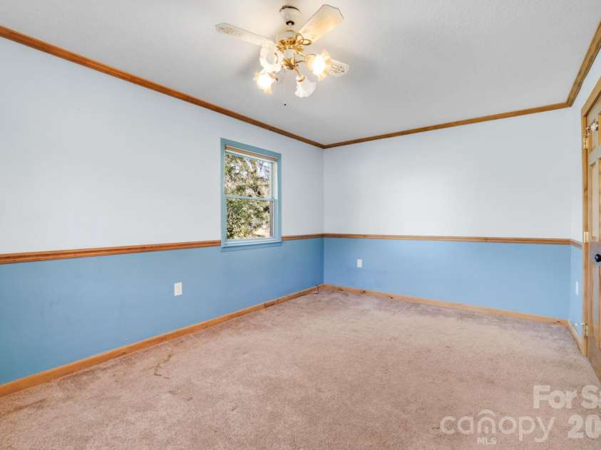 1644 West Deep Creek Road, Bryson City, NC 28713.  MLS# CAR4047288, YatesRealty ID 3641. 