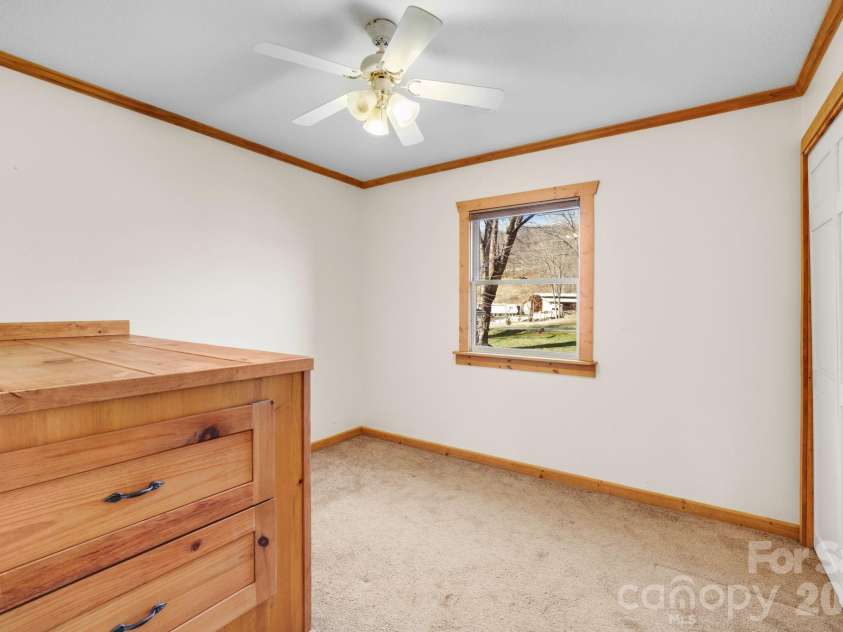 1644 West Deep Creek Road, Bryson City, NC 28713.  MLS# CAR4047288, YatesRealty ID 3641. 