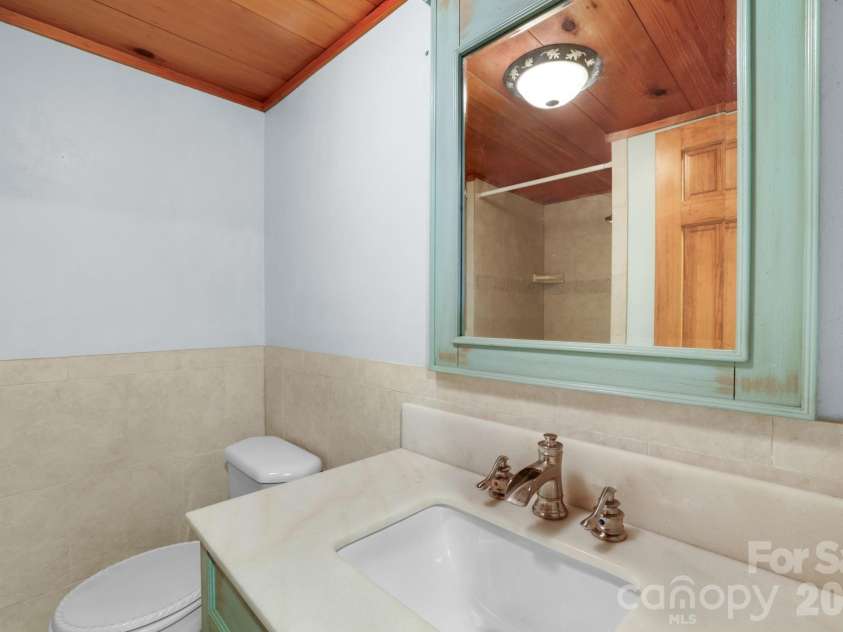 1644 West Deep Creek Road, Bryson City, NC 28713.  MLS# CAR4047288, YatesRealty ID 3641. 