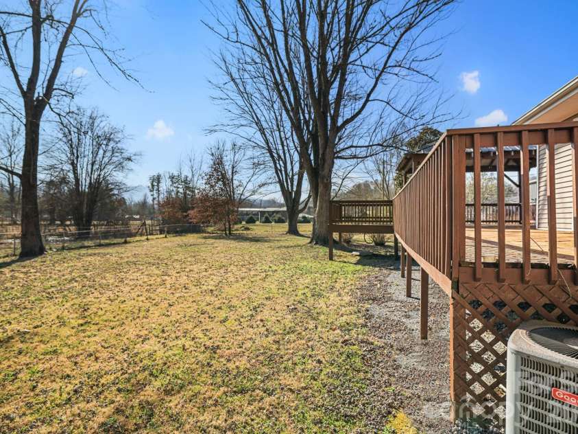 1644 West Deep Creek Road, Bryson City, NC 28713.  MLS# CAR4047288, YatesRealty ID 3641. 