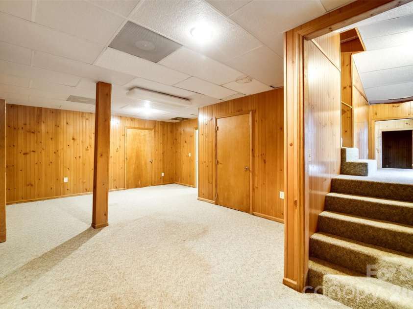 21 Queen Street, Sylva, NC 28779.  MLS# CAR4342252, YatesRealty ID 3641. 