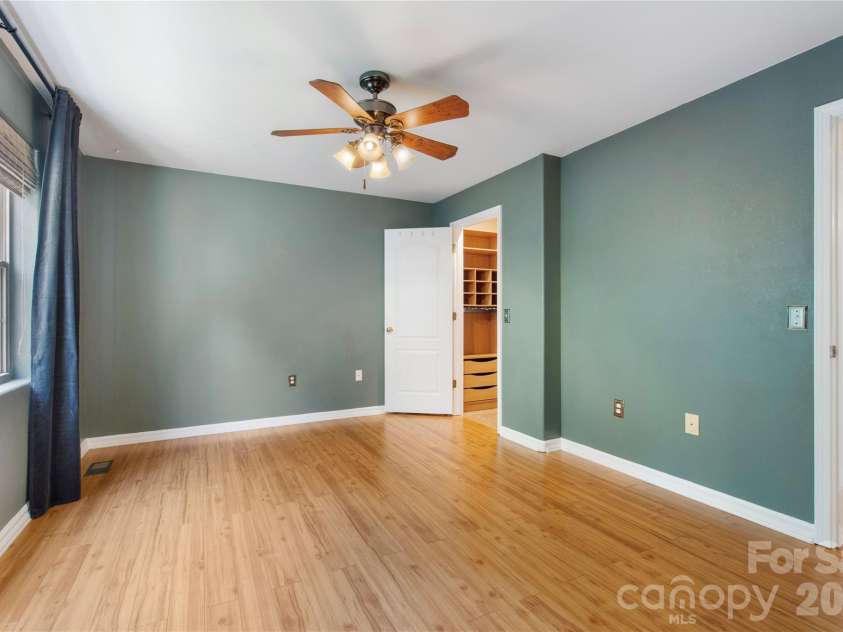 100 Carriage Hills Drive, Morganton, NC 28655.  MLS# CAR4399365, YatesRealty ID 36411. 