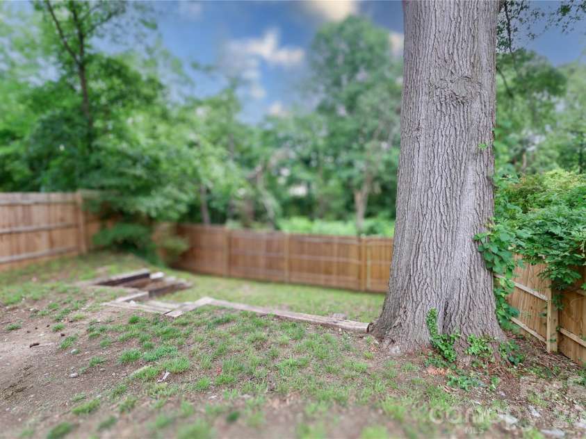 703 Main Street, Landis, NC 28088.  MLS# CAR4385611, YatesRealty ID 36412. 