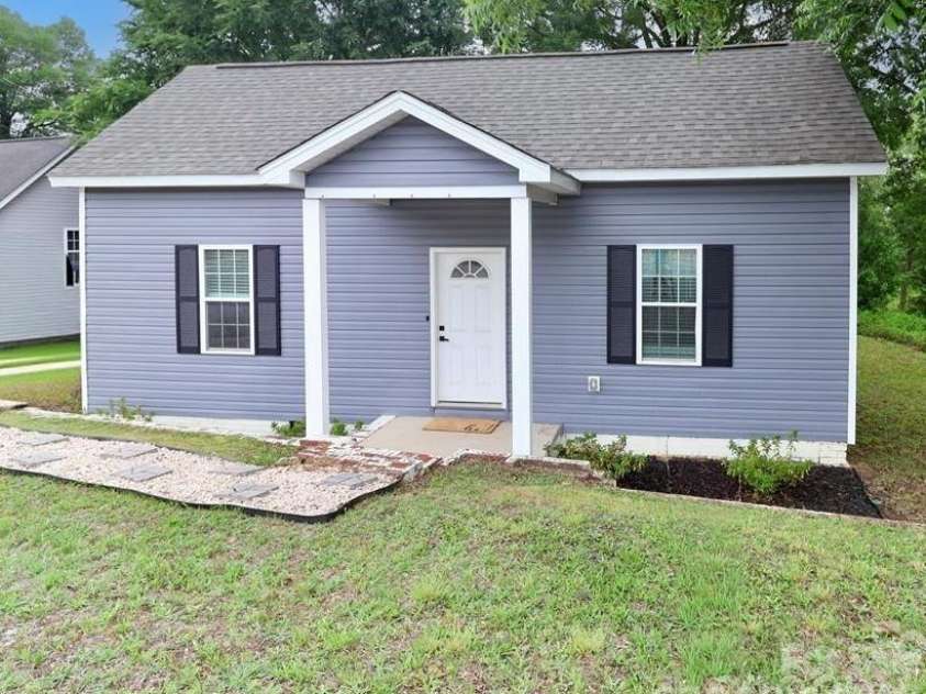 703 Main Street, Landis, NC 28088.  MLS# CAR4385611, YatesRealty ID 36412. 
